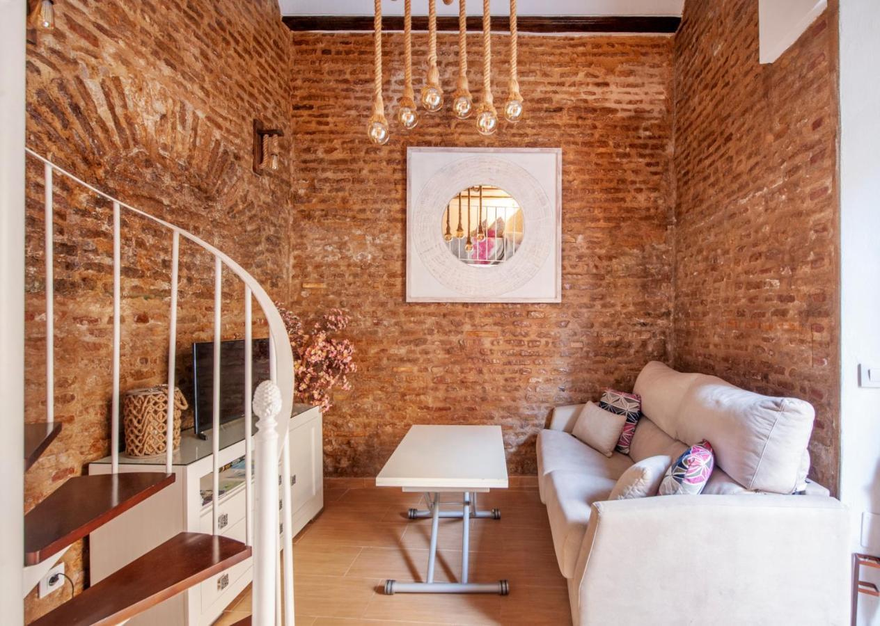 Santa Clara Chic Apartment Севиля Екстериор снимка