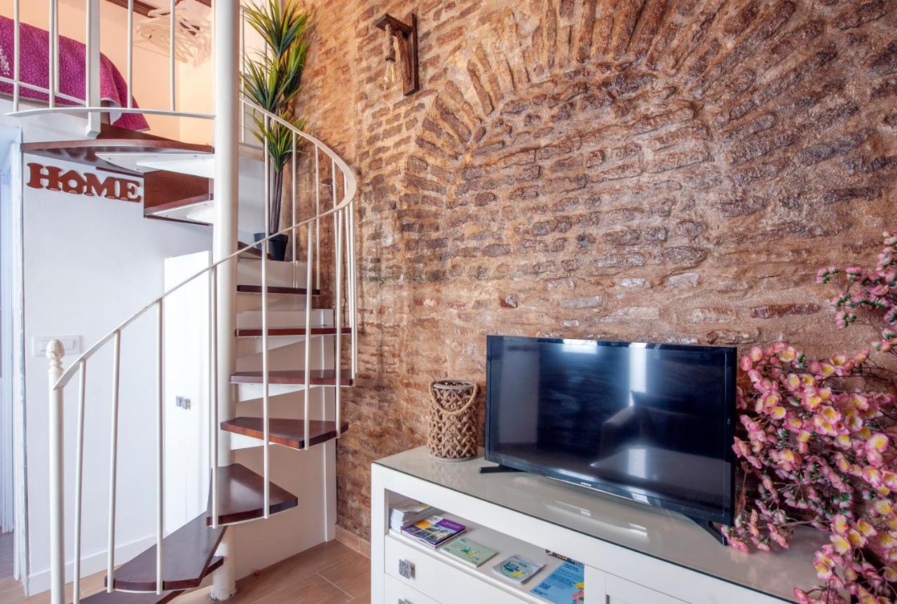 Santa Clara Chic Apartment Севиля Екстериор снимка