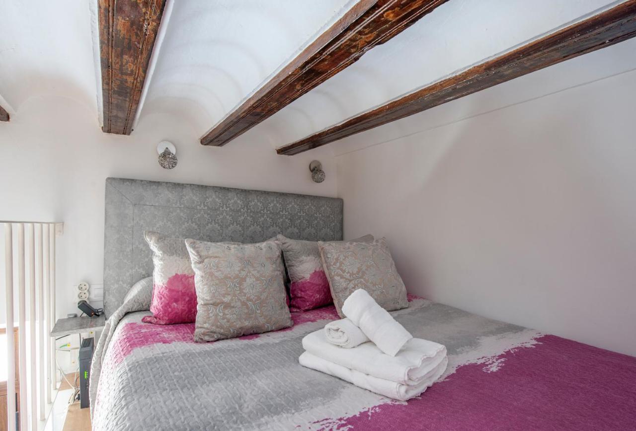 Santa Clara Chic Apartment Севиля Екстериор снимка