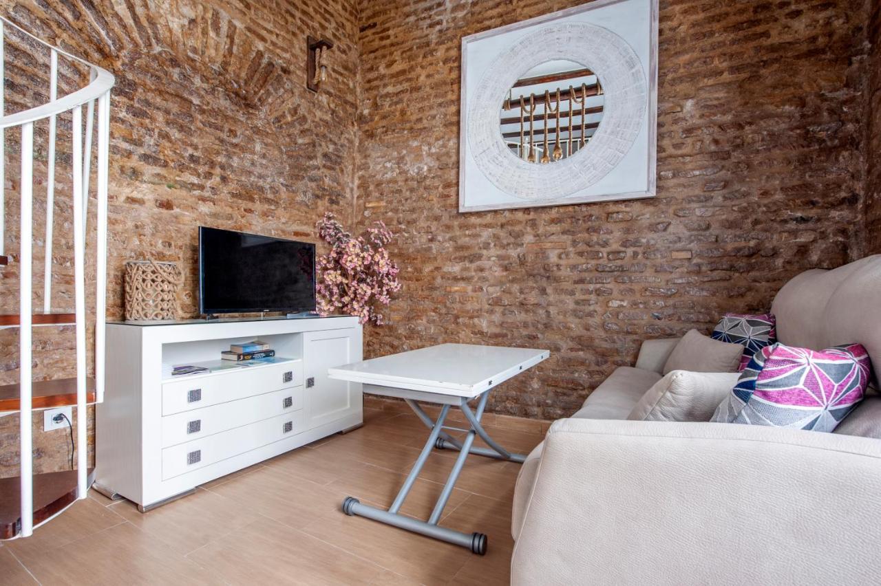 Santa Clara Chic Apartment Севиля Екстериор снимка